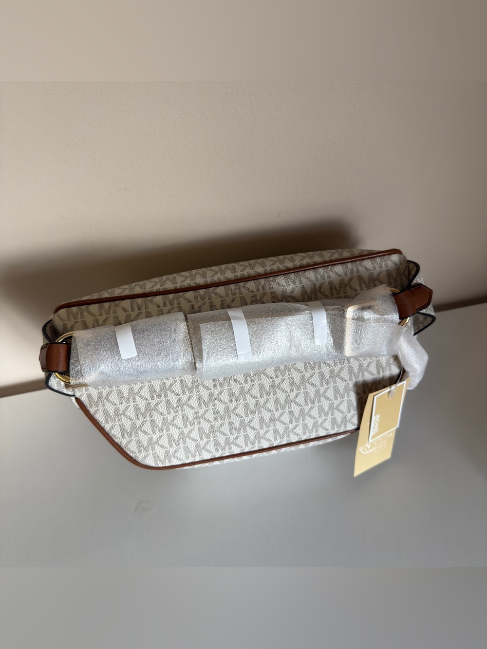 Michael Kors MAISIE LG 2in1 WAISTPACK - Picture 6 of 13